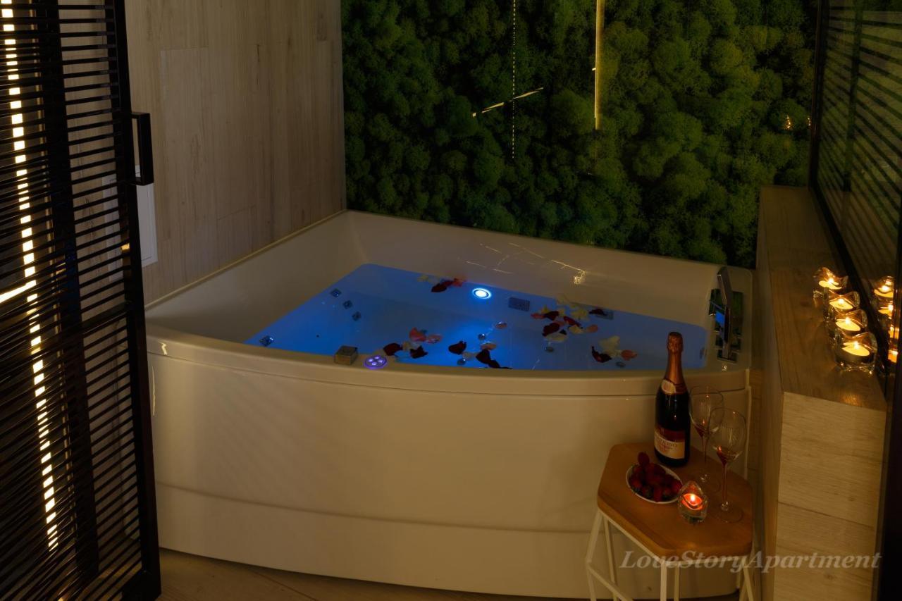 Luxury Apartments «Love Story» Iwano-Frankiwsk Zewnętrze zdjęcie